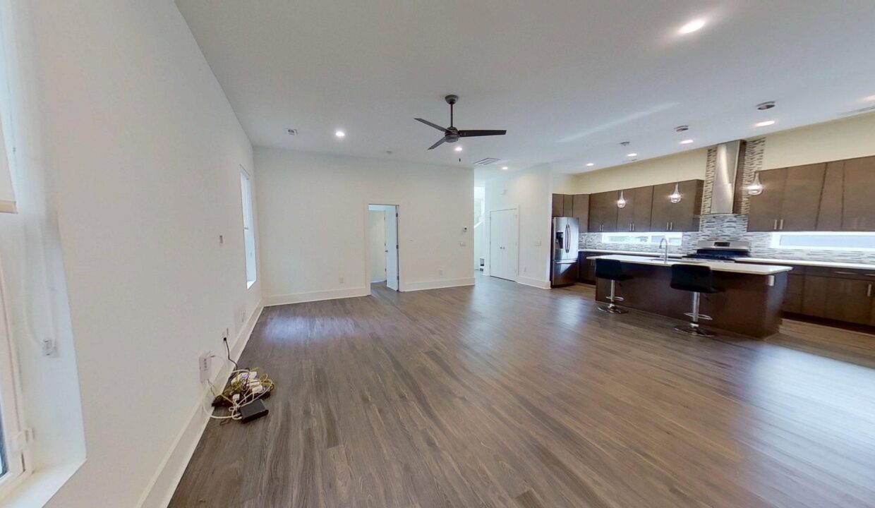 1121-N-Alexander-St-Charlotte-NC-28206-18