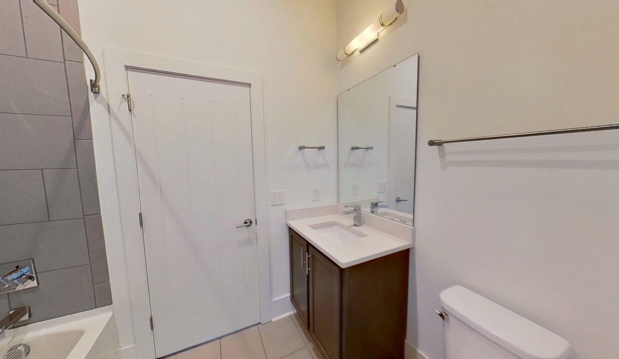 1121-N-Alexander-St-Charlotte-NC-28206-20