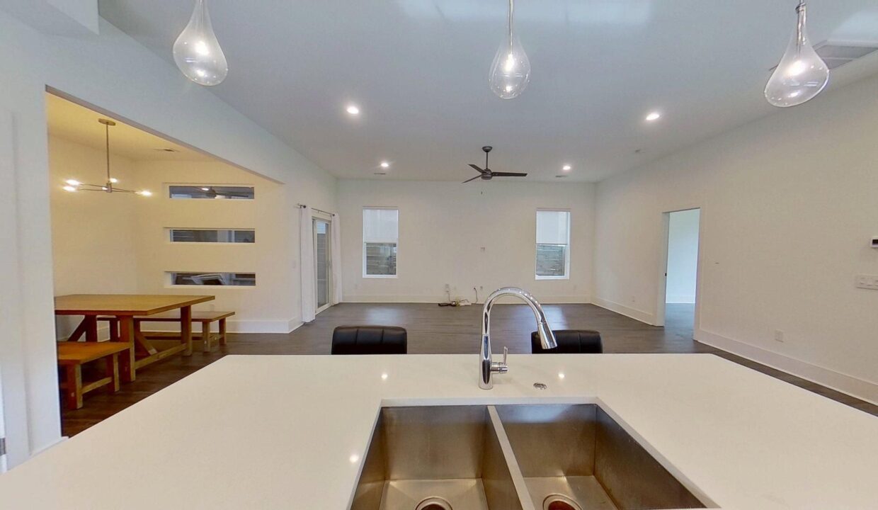 1121-N-Alexander-St-Charlotte-NC-28206-3