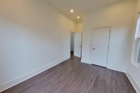 1121-N-Alexander-St-Charlotte-NC-28206-31