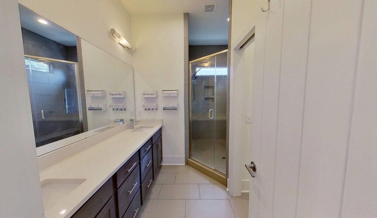 1121-N-Alexander-St-Charlotte-NC-28206-37