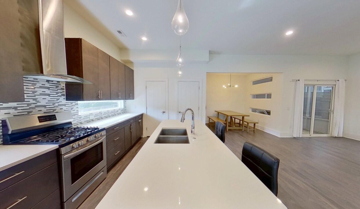 1121-N-Alexander-St-Charlotte-NC-28206-4