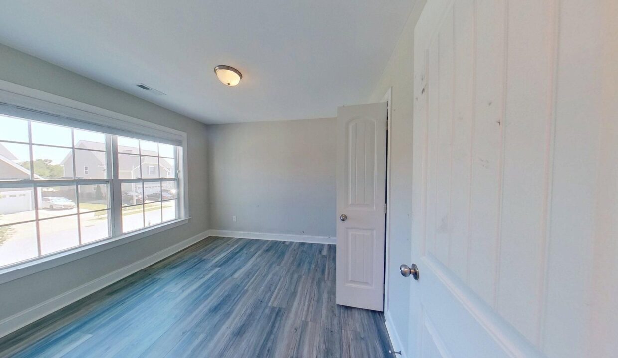 1136-Valley-Dale-Dr-Fuquay-Varina-NC-27526-33