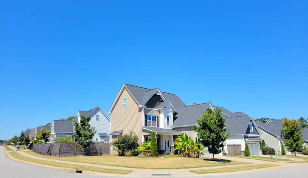 1136-Valley-Dale-Dr-Fuquay-Varina-NC-27526-35