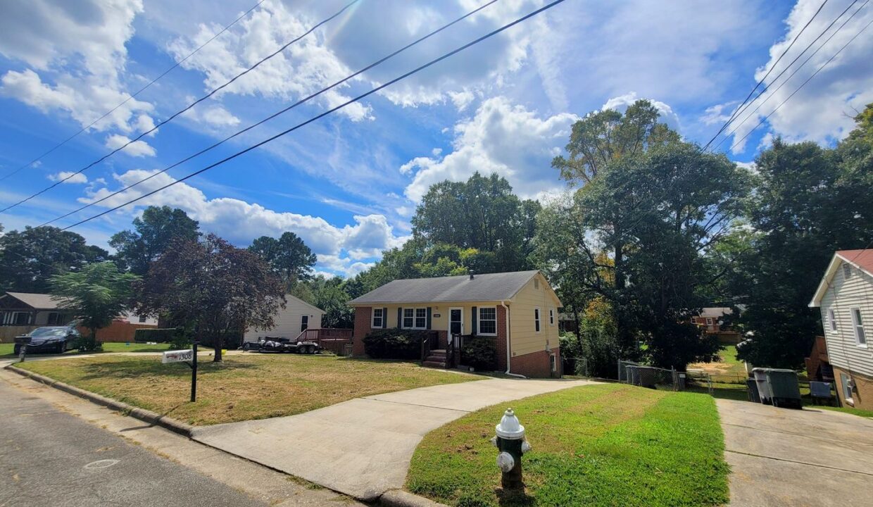 1308-Juniper-St-Greensboro-NC-27407-17