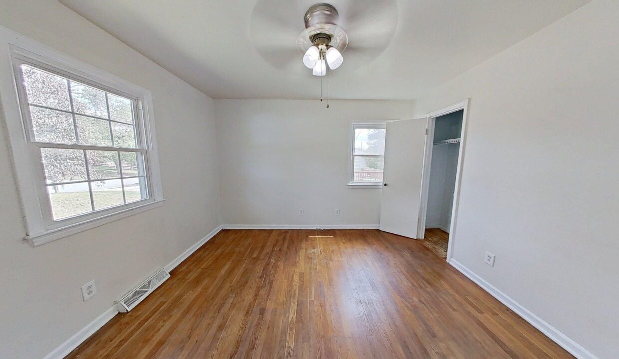 1308-Juniper-St-Greensboro-NC-27407-18
