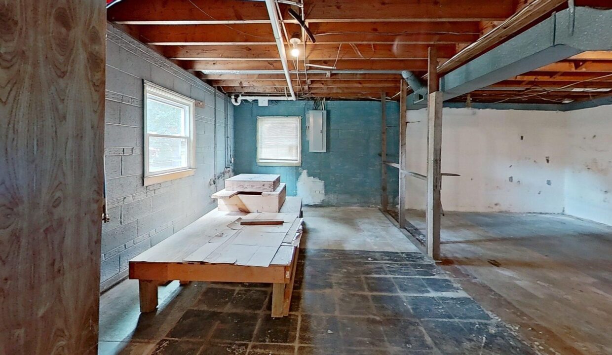 1308-Juniper-St-Greensboro-NC-27407-23