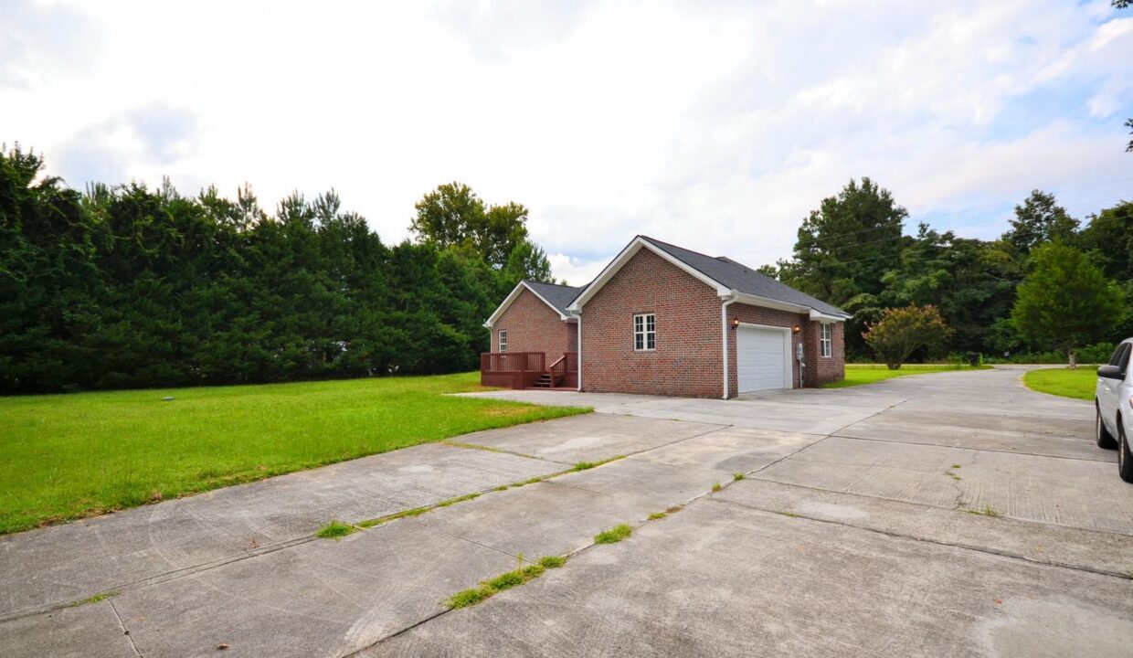 135-Bell-Swamp-Rd-NE-Winnabow-NC-28479-18