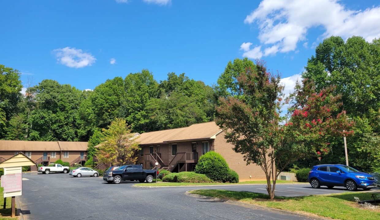 216-Ridge-Forest-Ct-Winston-Salem-NC-27104-12