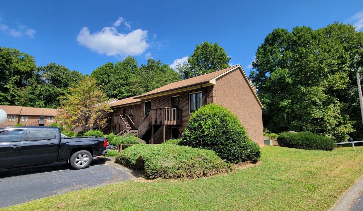 216-Ridge-Forest-Ct-Winston-Salem-NC-27104-22