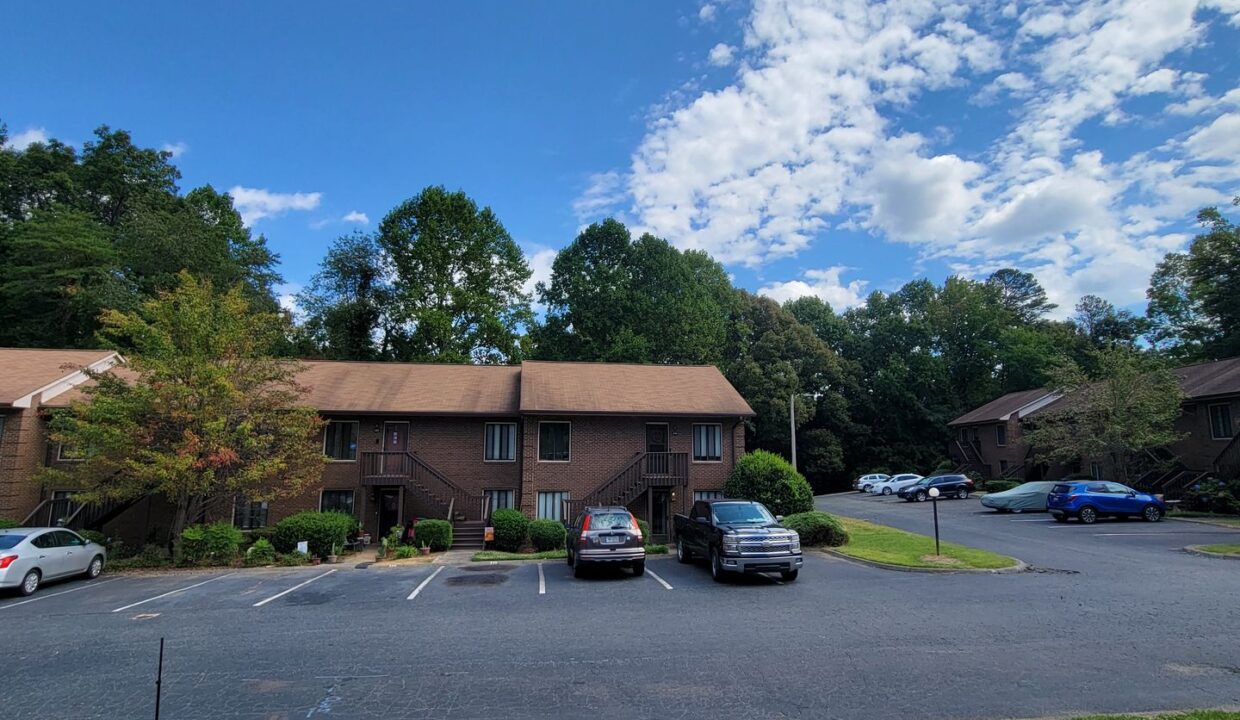 216-Ridge-Forest-Ct-Winston-Salem-NC-27104-23