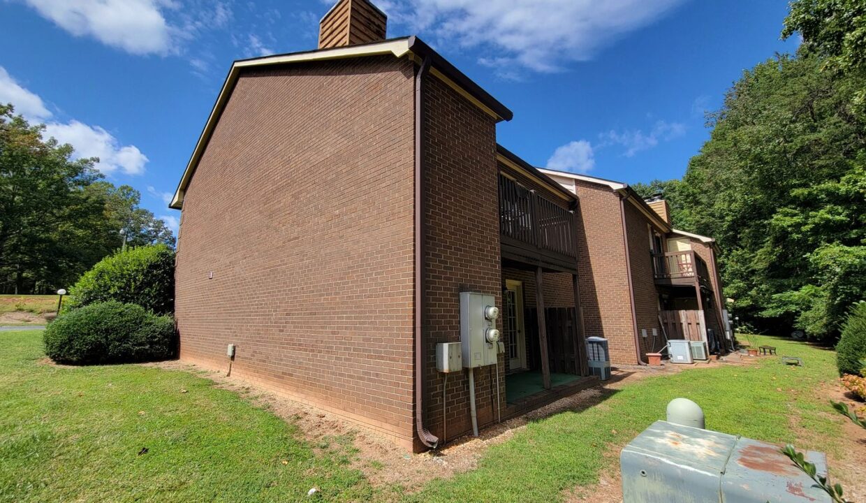 216-Ridge-Forest-Ct-Winston-Salem-NC-27104-25