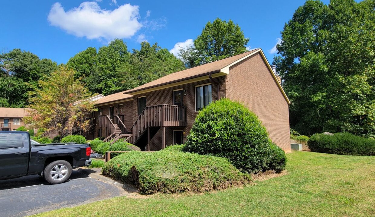 216-Ridge-Forest-Ct-Winston-Salem-NC-27104-3