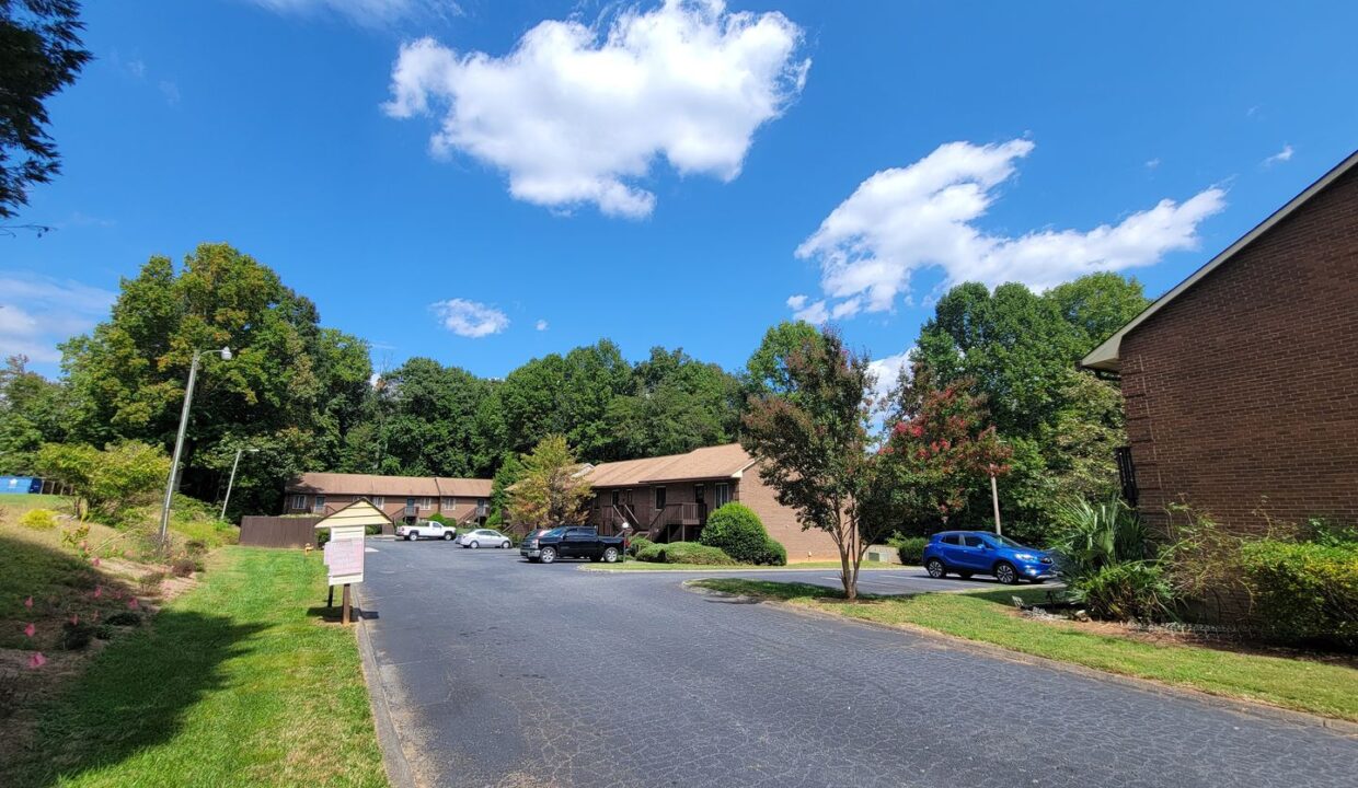 216-Ridge-Forest-Ct-Winston-Salem-NC-27104-30