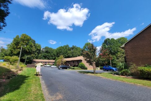 216-Ridge-Forest-Ct-Winston-Salem-NC-27104-30