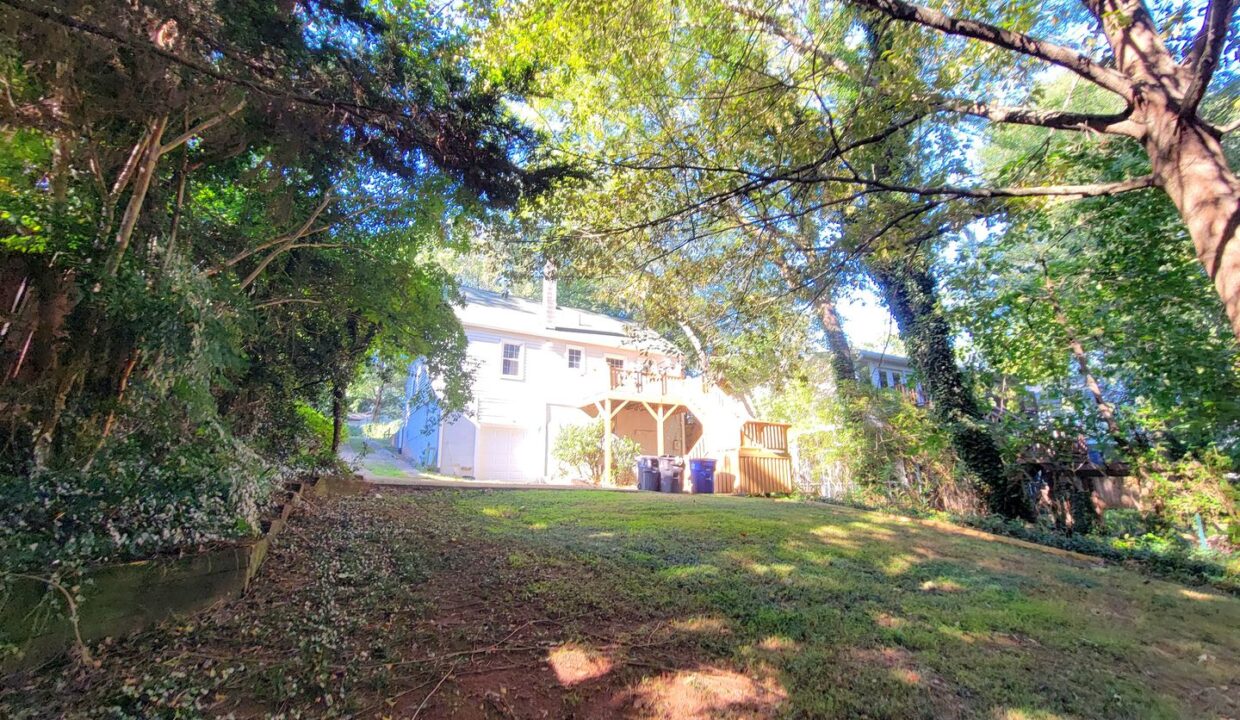 2426-Queen-St-Winston-Salem-NC-27103-15