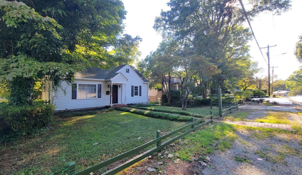 2426-Queen-St-Winston-Salem-NC-27103-19