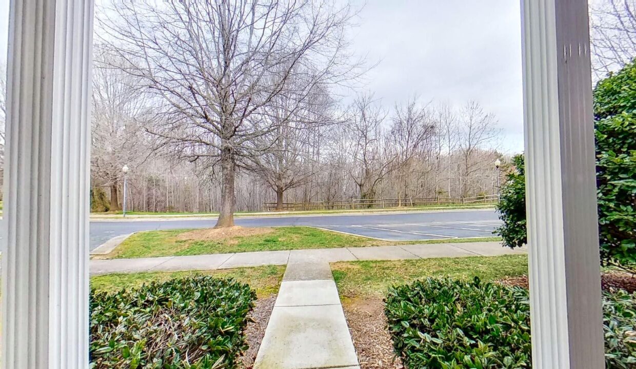 255-Luzelle-Dr-Winston-Salem-NC-27105-10