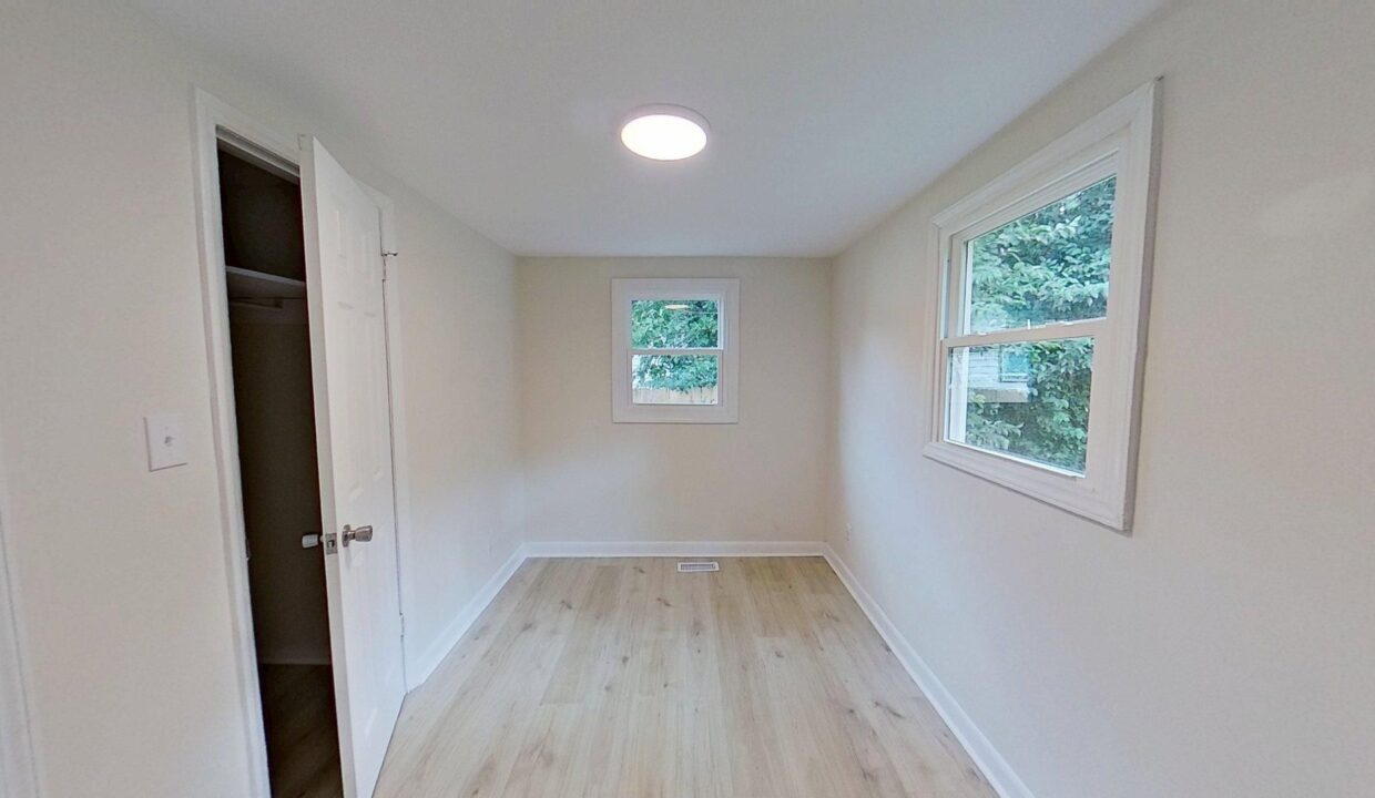 2625-Booker-Ave-Charlotte-NC-28216-16