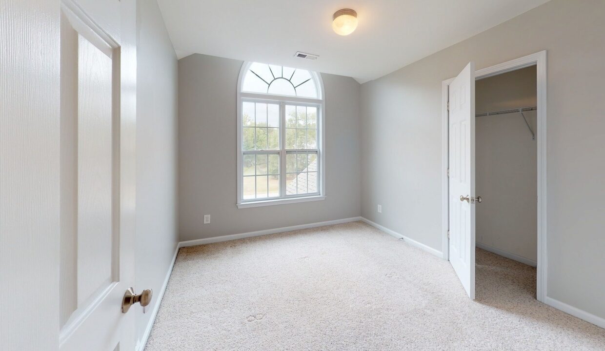 2916-Hayward-Ct-Garner-NC-27529-24