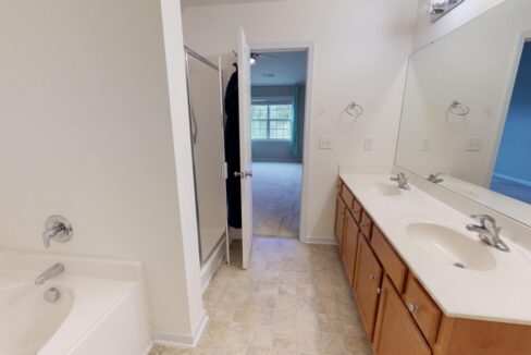 2916-Hayward-Ct-Garner-NC-27529-31