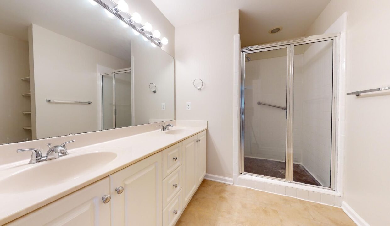 313-Glen-Echo-Ln-Unit-D-Cary-NC-27518-10
