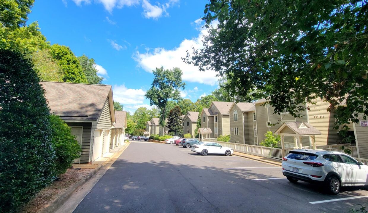 313-Glen-Echo-Ln-Unit-D-Cary-NC-27518-18