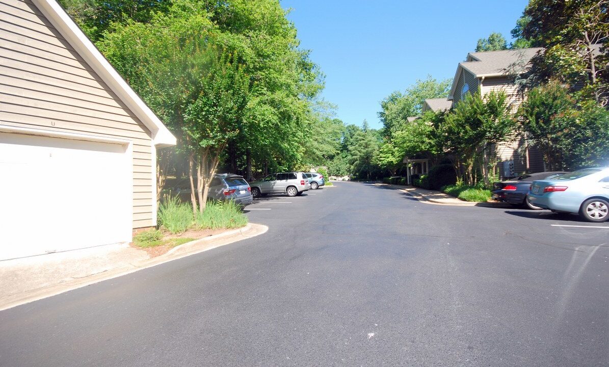 313-Glen-Echo-Ln-Unit-D-Cary-NC-27518-20