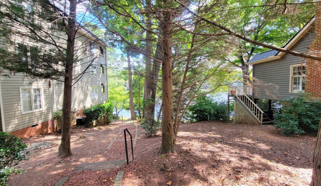 313-Glen-Echo-Ln-Unit-D-Cary-NC-27518-36