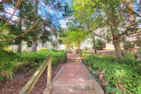 313-Glen-Echo-Ln-Unit-D-Cary-NC-27518-39