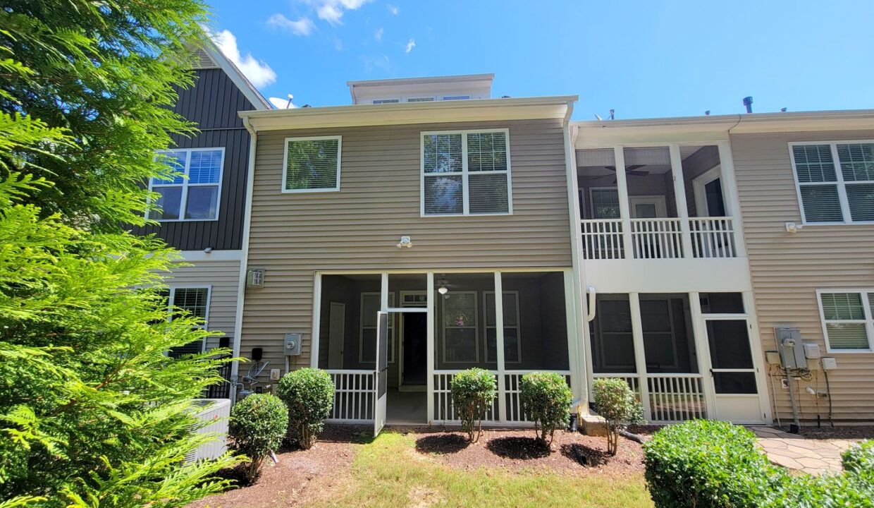 371-Roberts-Ridge-Dr-Cary-NC-27513-22