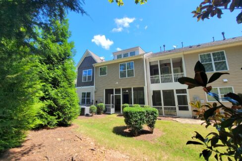 371-Roberts-Ridge-Dr-Cary-NC-27513-32