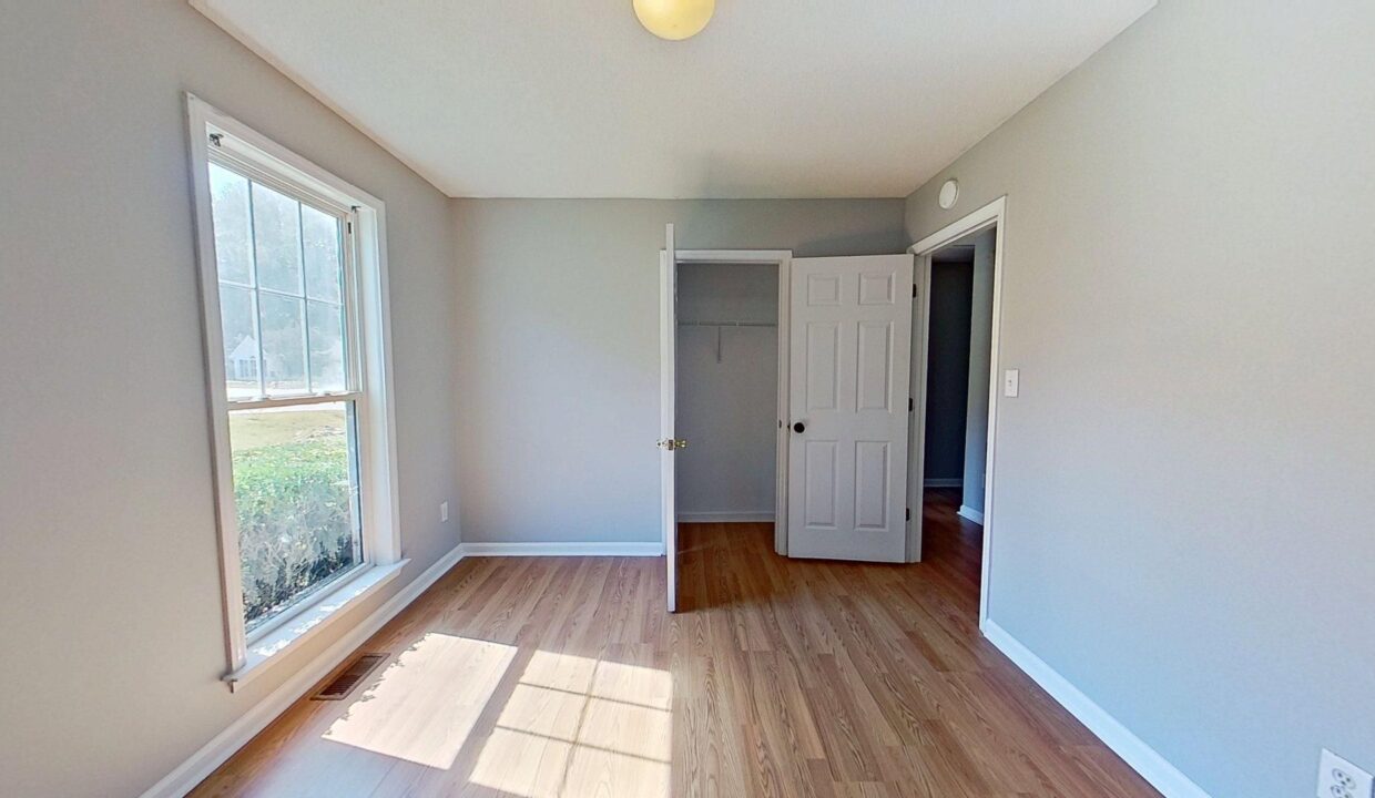 4401-Whistling-Way-Raleigh-NC-27616-18