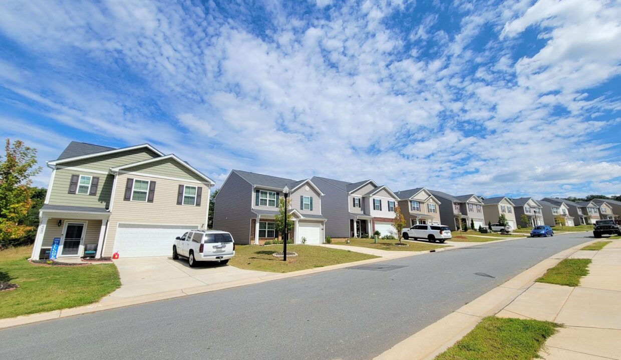 4641-Heatherly-Rd-Winston-Salem-NC-27105-25