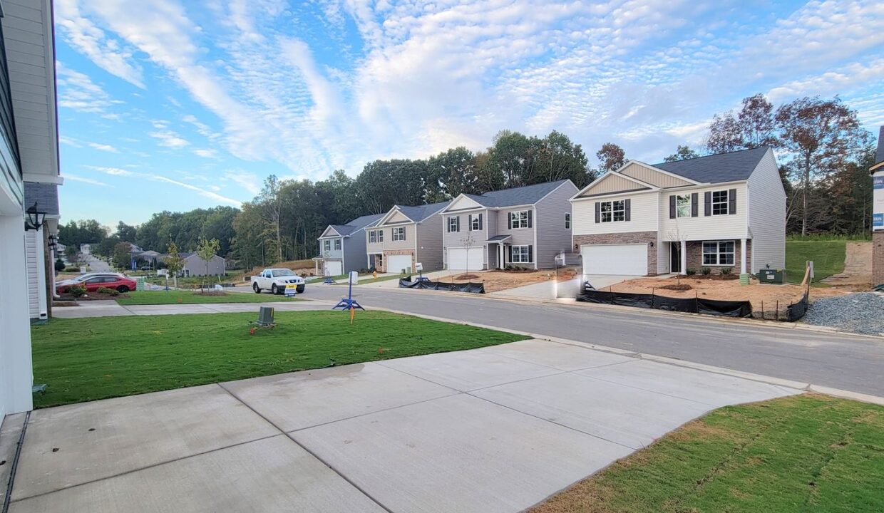 4818-Mount-Hope-Dr-Winston-Salem-NC-27107-18