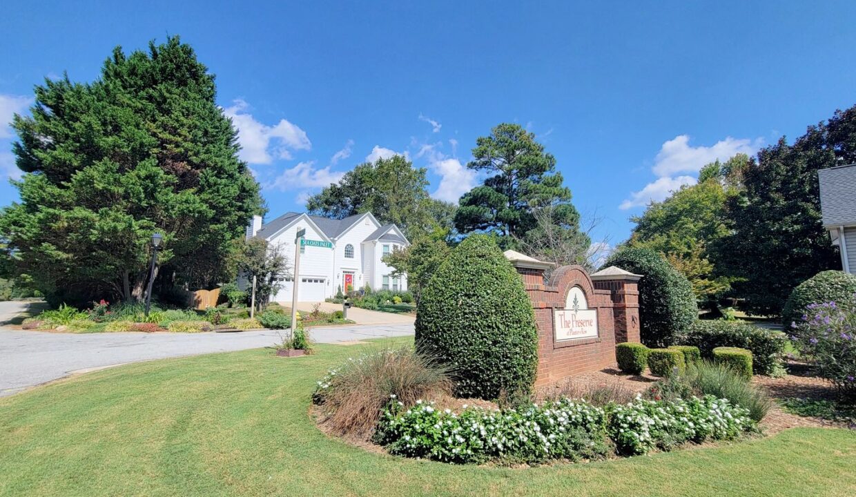5-Friendsplot-Cv-Mauldin-SC-29662-16