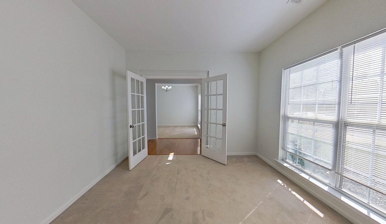 5-Friendsplot-Cv-Mauldin-SC-29662-8