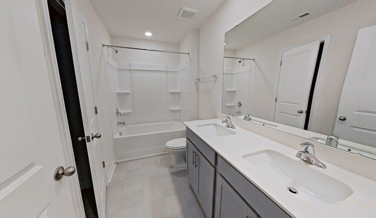 7032-Eclipse-Trl-Whitsett-NC-27377-28