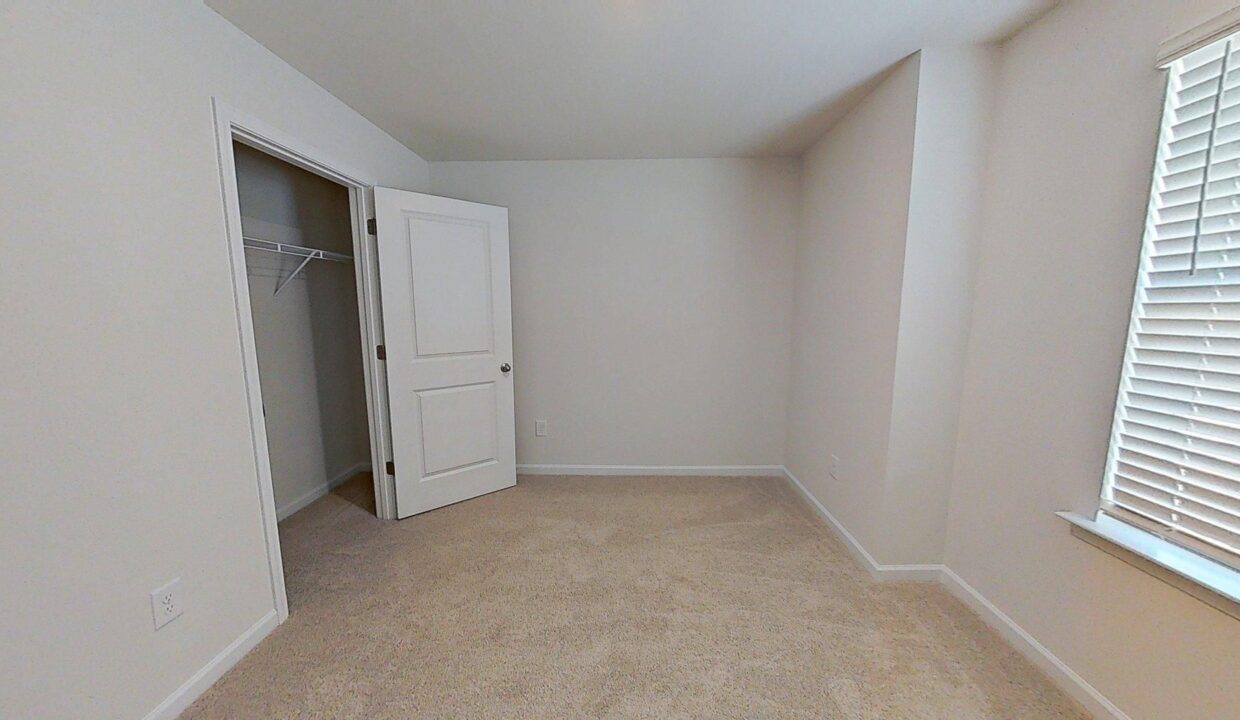 7032-Eclipse-Trl-Whitsett-NC-27377-32