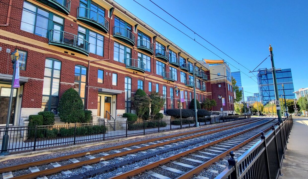 115-E-Park-Ave-404-Charlotte-NC-28203-19