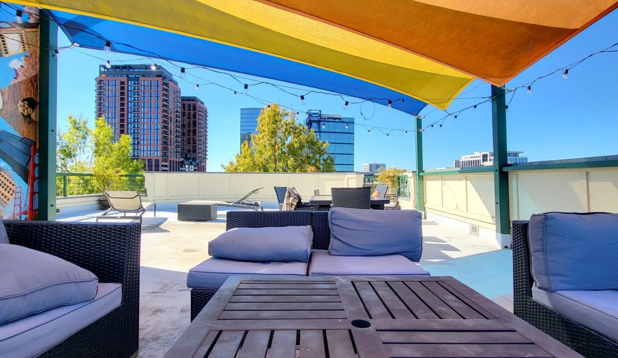 115-E-Park-Ave-404-Charlotte-NC-28203-24