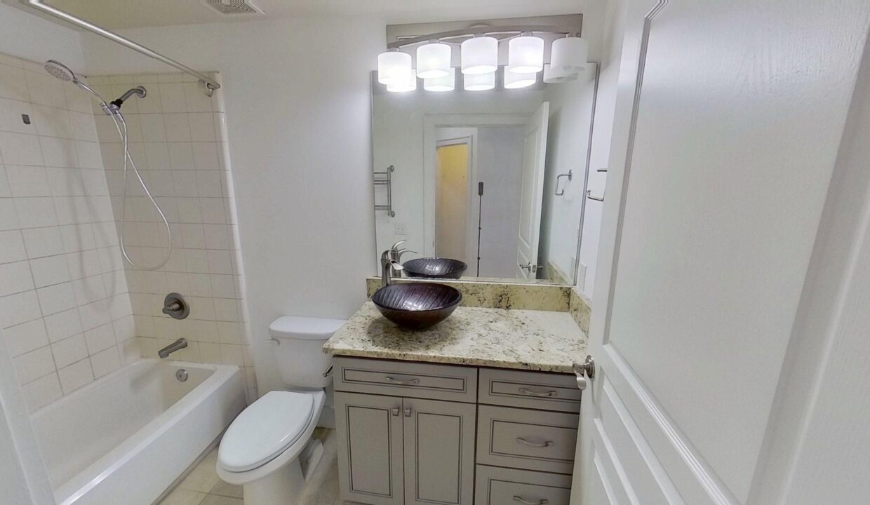 115-E-Park-Ave-404-Charlotte-NC-28203-29