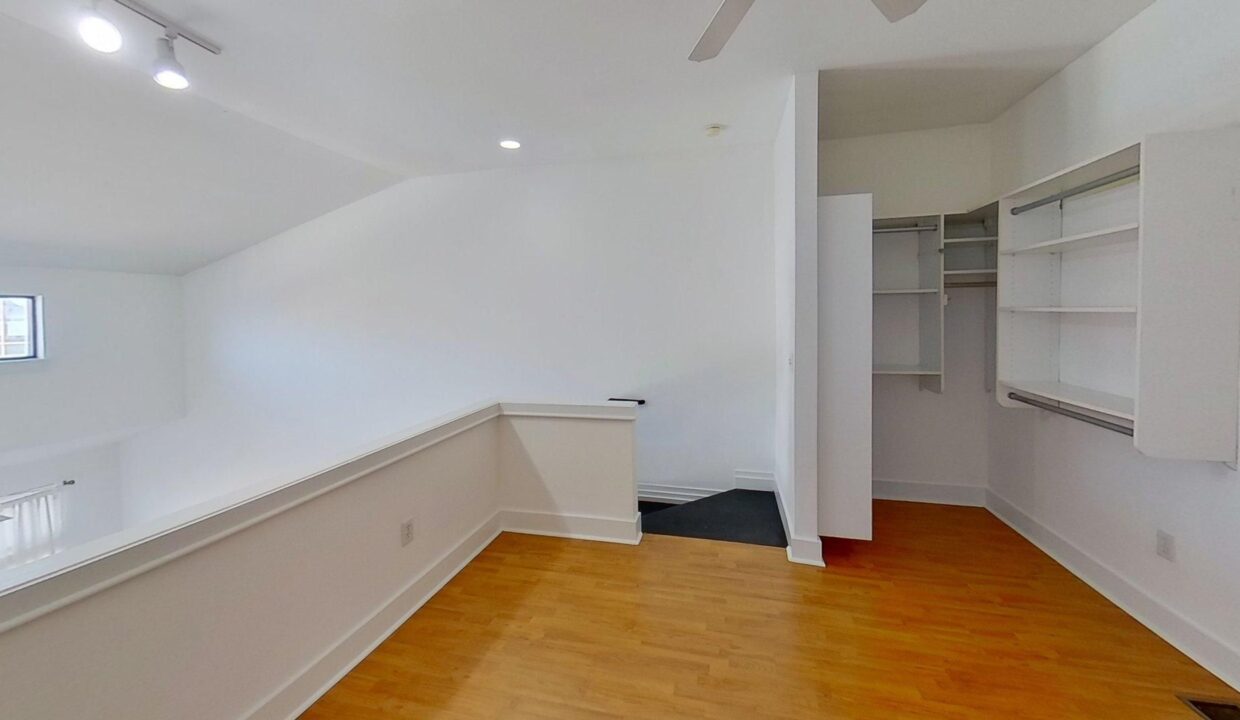 115-E-Park-Ave-404-Charlotte-NC-28203-8
