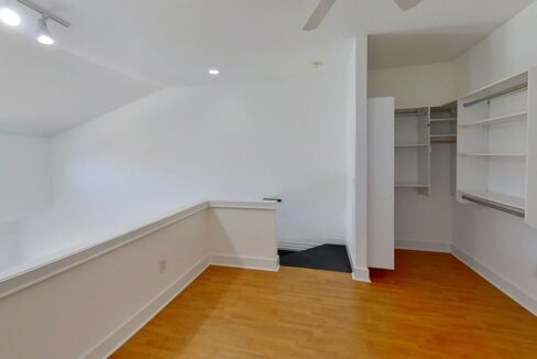 115-E-Park-Ave-404-Charlotte-NC-28203-8