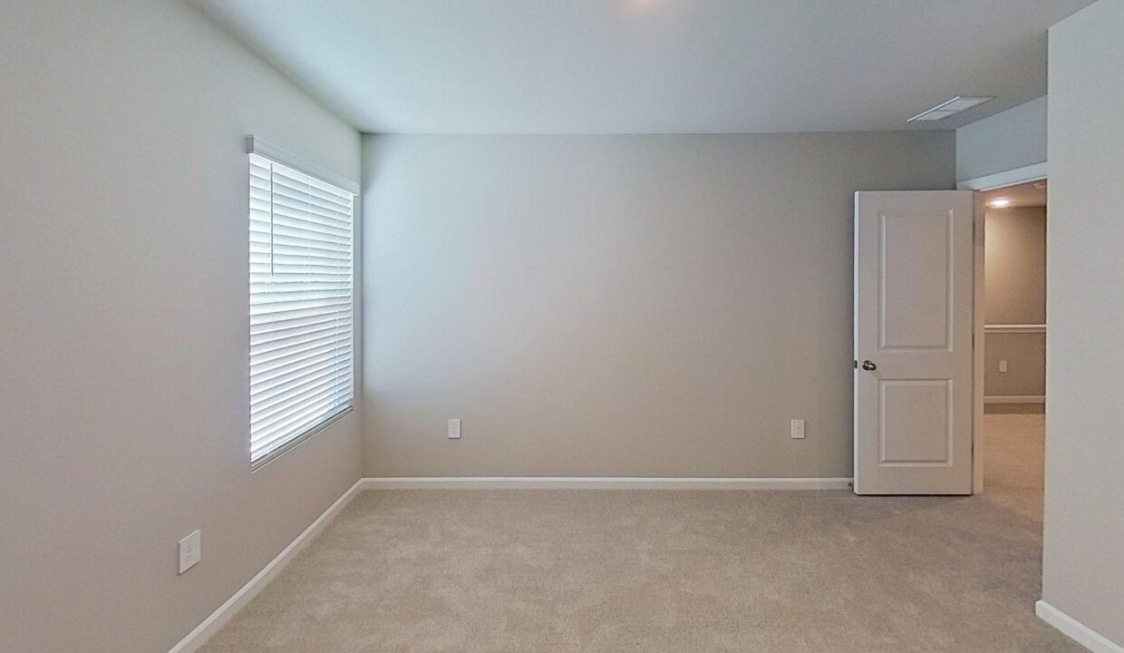 1171-Abbott-St-Mebane-NC-27302-28