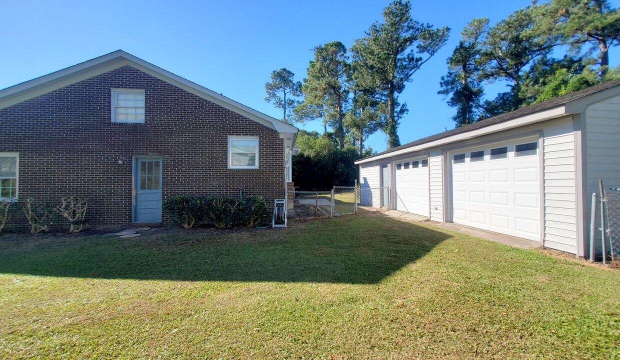 1209-Sidney-Dr-Wilmington-NC-28405-39