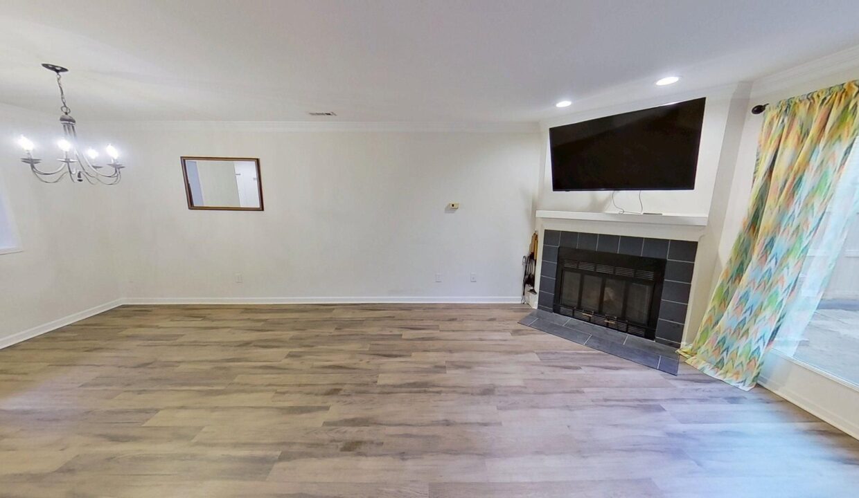 1608-Township-Circle-Raleigh-NC-27609-10