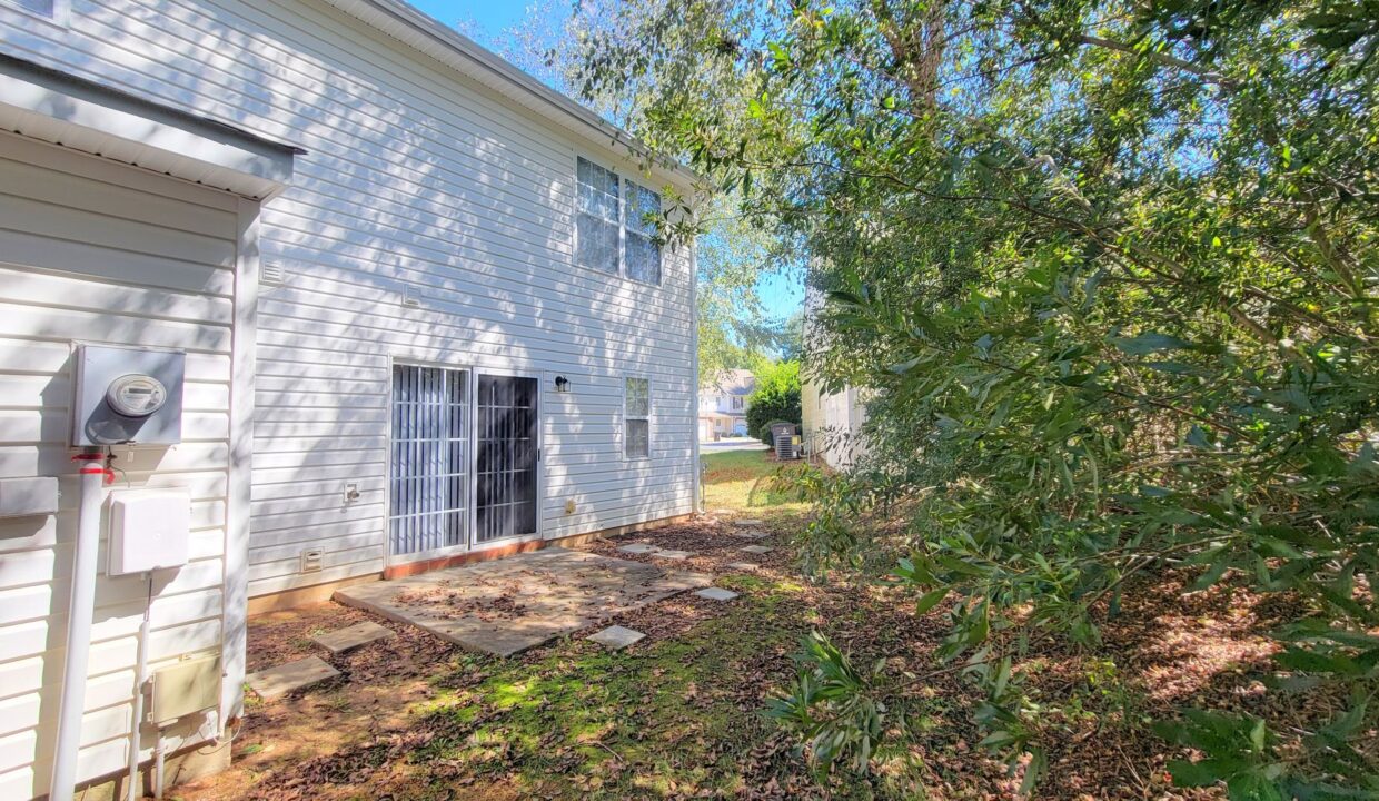 255-Luzelle-Dr-Winston-Salem-NC-27105-20