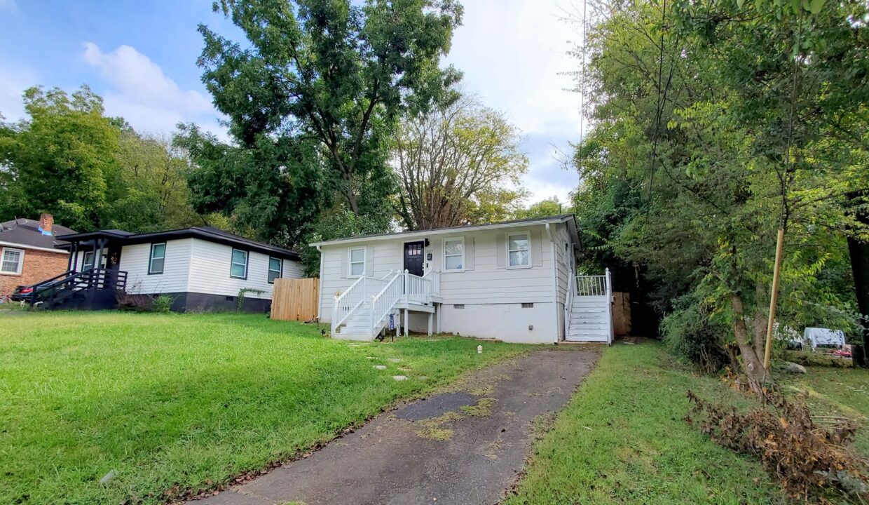 2625-Booker-Ave-Charlotte-NC-28216-19