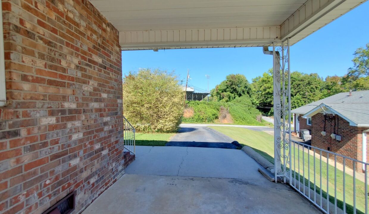 3-Balfer-Ct-Greenville-SC-29615-13